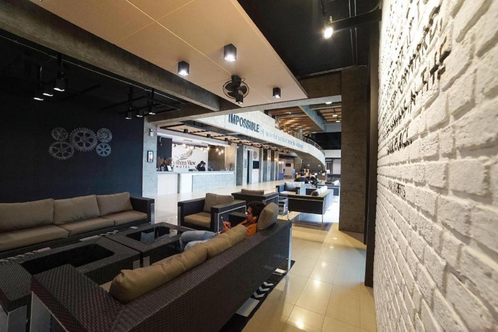 Southern View Hotel Pattani Exterior photo